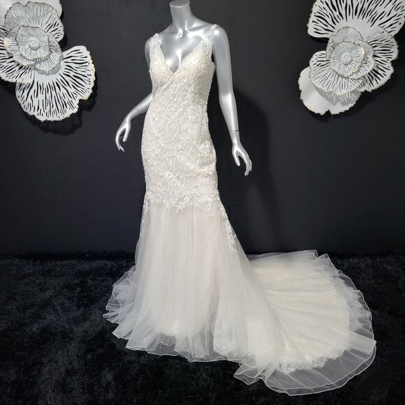NWT~$1595~MON CHERI~10/12~IVORY EMBROIDERED MERMAID FIT & FLARE WEDDING DRESS - Picture 5 of 16